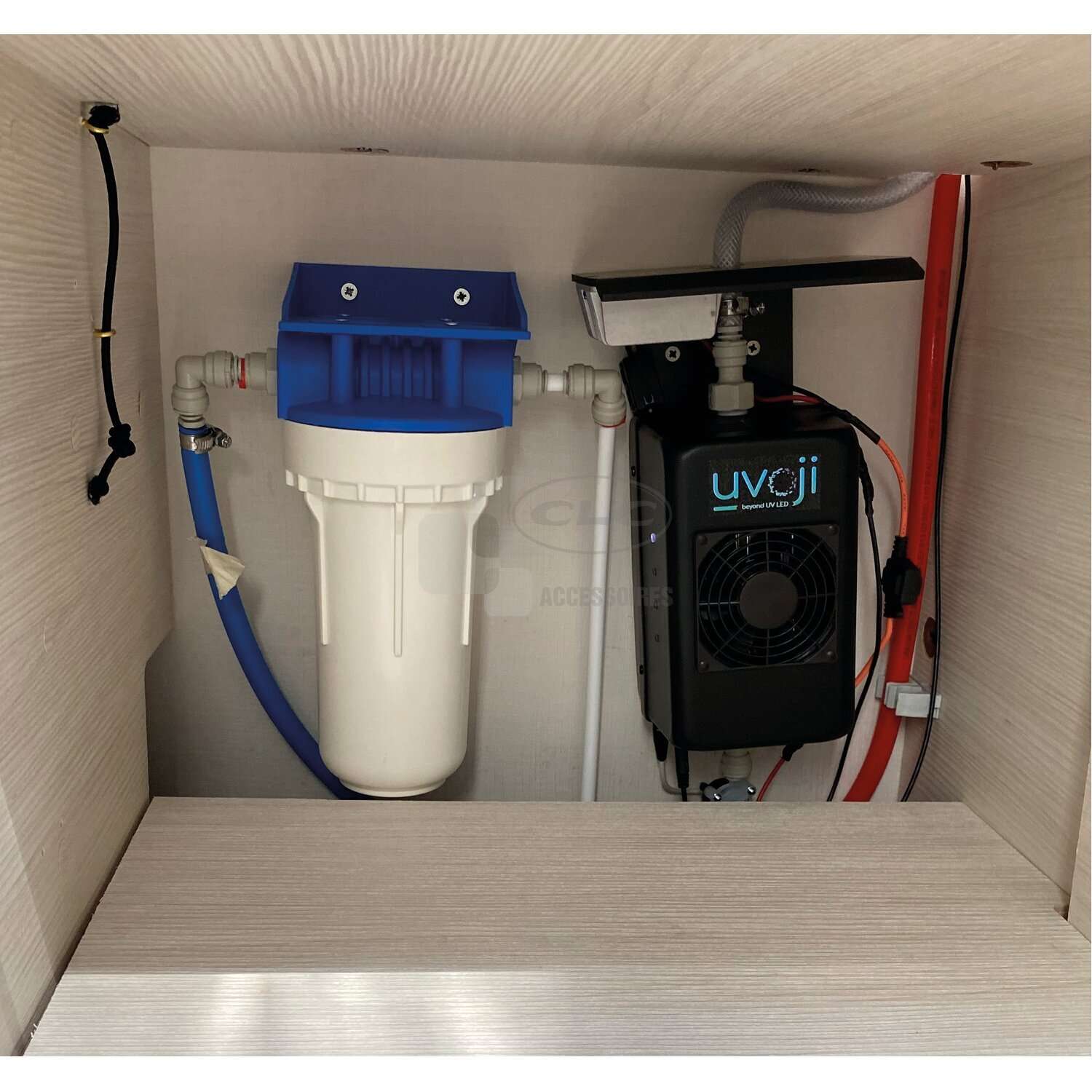 CLC Accessoires - Purificateur d'eau UV-C et charbon actif Pack